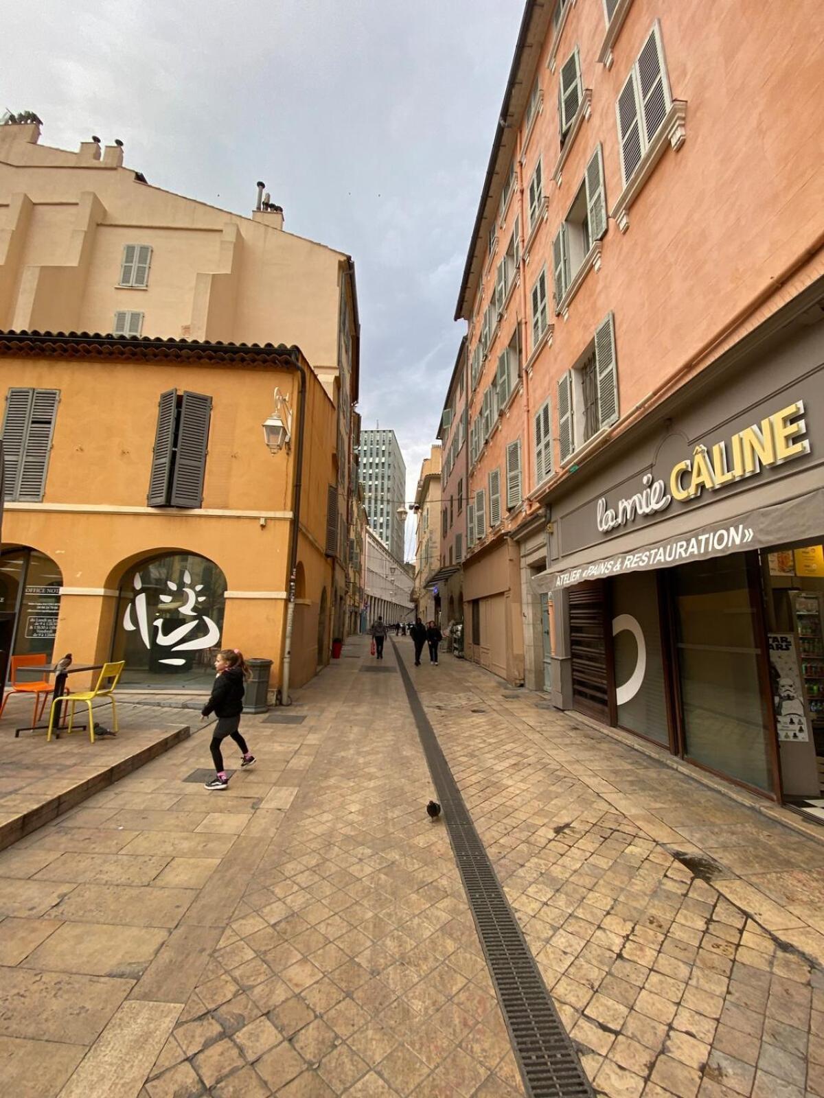 Appartement Proche Du Port Toulon Exteriör bild